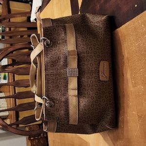 Guess purse with a matching wristlet wallet!